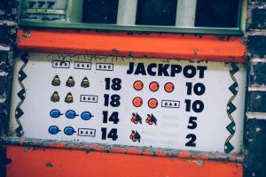 Jackpot fix și jackpot progresiv: cum se formează premiile în cele două sisteme
